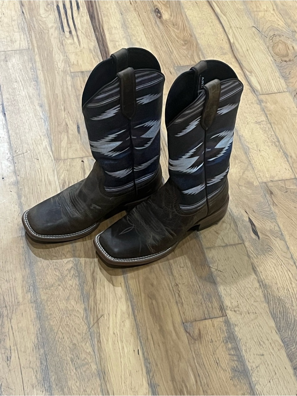 Ariat Brown Leather Cowboy Boots with Blue Gray Patterned Shaft